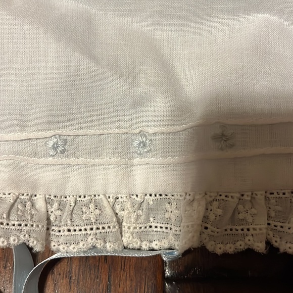 Luli & Me Baby Blue dress with Bonnet and pretty detail. - Picture 6 of 6